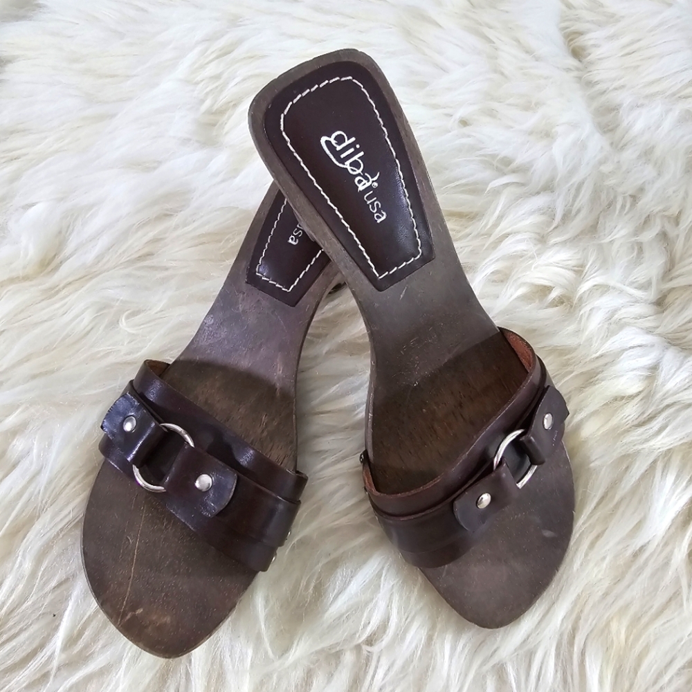 Like New Diba USA Y2K Slip On Heels Mules Sandals Wooden Leather Size 6